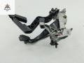 узел педальный (блок педалей) Volkswagen Passat B5 1997, 1.6 л., бензин, МКПП, серый, универсал, 8D1721117F - фото №2