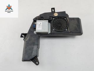 сабвуфер Audi A4 B6 2003, 2.5 л., дизель, МКПП, серый, универсал, 8E9035382