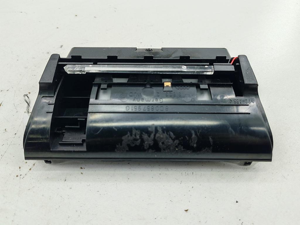 пепельница Audi A4 B5 2000, 1.8 л., бензин, АКПП, жёлтый, седан, 8D0857951G