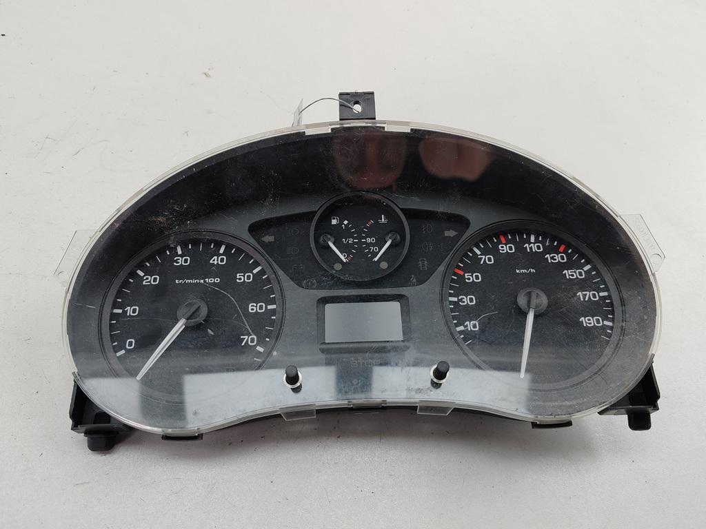 приборная панель Citroen Berlingo B9 ) 2010, 1.6 л., дизель, МКПП, синий, фургон, 555001310104