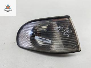 Поворотник (указатель поворота) правый Audi A4 B5 1997, 1.6 л., бензин, МКПП, синий, седан, 8D0953050A