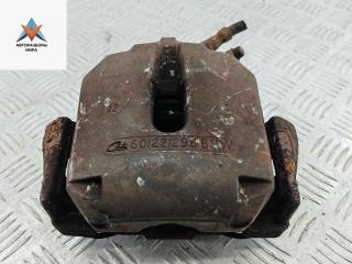 суппорт передний правый BMW 5 серия E39 1999, 2.5 л., бензин, МКПП, серый, седан