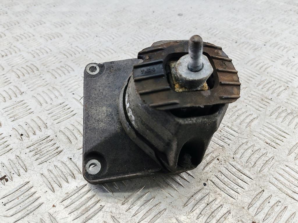 подушка крепления двигателя BMW 5 E60/E61 2006, 2.5 л., бензин, АКПП, чёрный, седан, 24166110