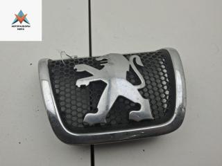 эмблема Peugeot 607 1 поколение 2002, 2.2 л., дизель, МКПП, серый, седан, 9638055177