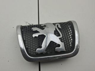эмблема Peugeot 607 2002, 2.2 л., дизель, МКПП, серый, седан, 9638055177