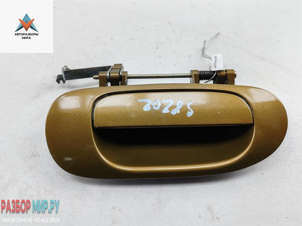 ручка наружная задняя правая Mitsubishi Space Star 1 поколение 1999, 1.3 л., бензин, МКПП, жёлтый, минивэн - фото №1
