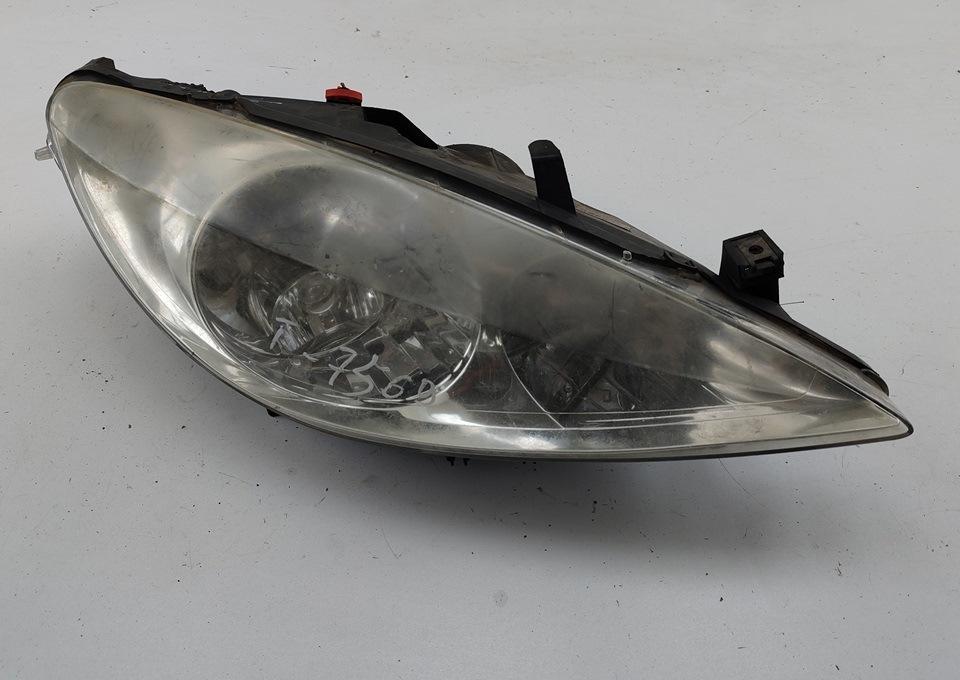 фара правая Peugeot 307 1 поколение 2002, 1.6 л., бензин, МКПП, серый, универсал, 9634369080 - фото №1