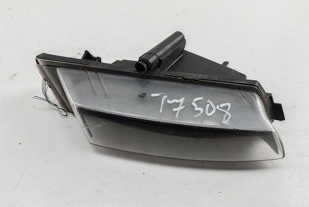 фара противотуманная правая BMW 1 E81/E87 2009, 2.0 л., дизель, МКПП, чёрный, хетчбэк 5 дв.