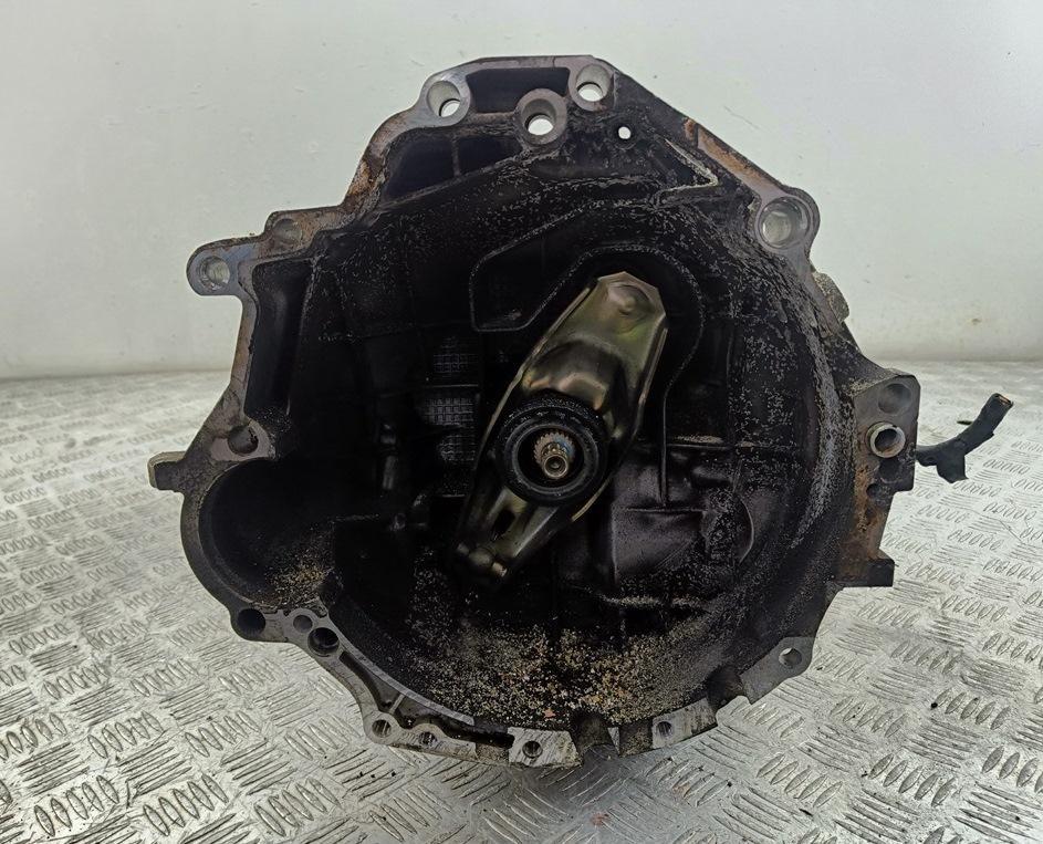 МКПП Audi A4 B5 2001, 2.4 л., бензин, МКПП, синий, универсал, EAE