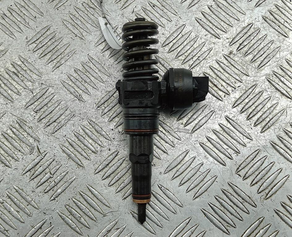 форсунка Volkswagen Golf 4 поколение 2001, 1.9 л., дизель, АКПП, серый, универсал, 038130073AL, 0414720039 - фото №1