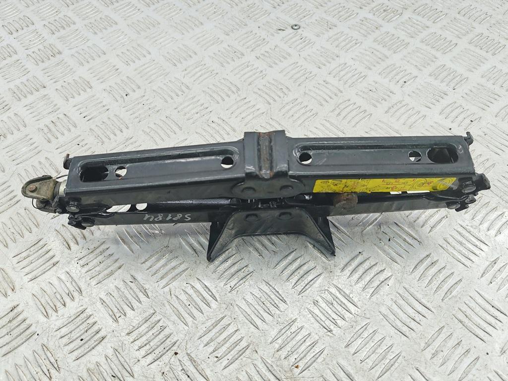 домкрат Citroen C5 2003, 2.0 л., бензин, МКПП, серый, хетчбэк 5 дв.
