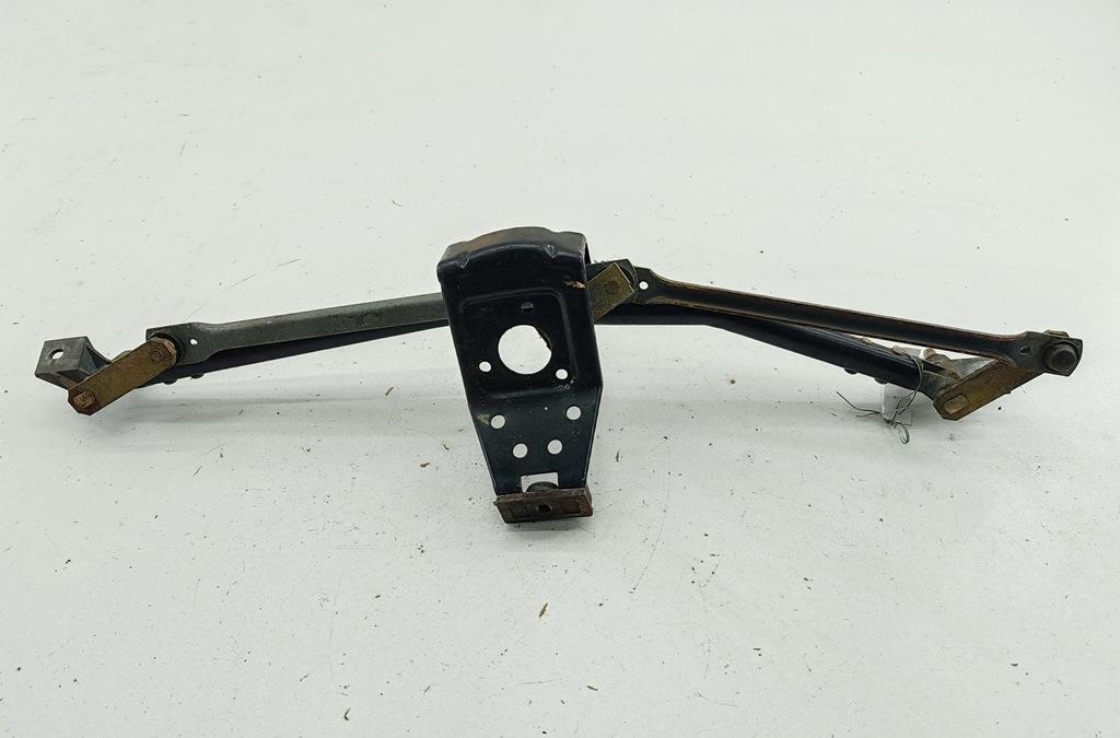 Механизм стеклоочистителя переднего (трапеция дворников) Audi 80 B4 1991, 2.0 л., бензин, МКПП, серый, седан, 893955332