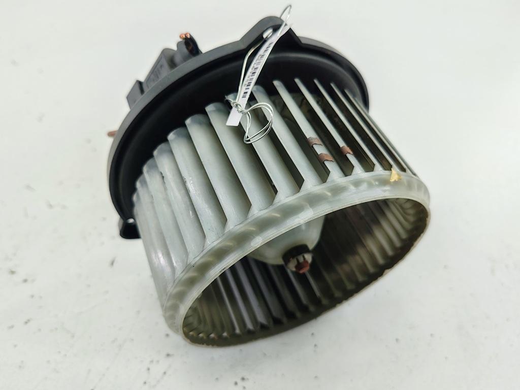 моторчик печки Audi A6 C5 2003, 2.5 л., дизель, МКПП, чёрный, универсал, 4B1820021B