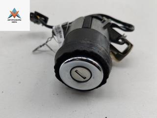 кнопка открытия багажника Audi 80 8C/B4 1992, 2.0 л., бензин, МКПП, красный, седан, 4A5862055