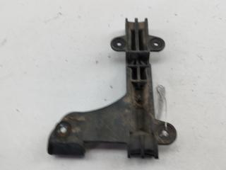 кронштейн заднего бампера Audi 80 B4 1992, 2.0 л., бензин, МКПП, красный, седан, 8A0807483