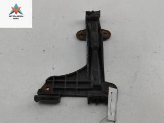 кронштейн заднего бампера Audi 80 8C/B4 1992, 2.0 л., бензин, МКПП, красный, седан, 8A0807484