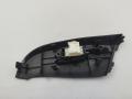 кнопка стеклоподъемника переднего правого Nissan Almera N16 [рестайлинг] 2005, 1.5 л., бензин, МКПП, красный, хетчбэк 5 дв. - фото №2