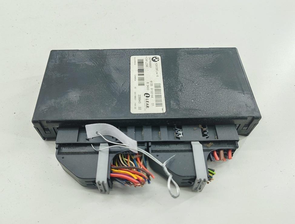 блок комфорта BMW 5 E60/E61 2006, 2.5 л., бензин, АКПП, чёрный, универсал, 9133144