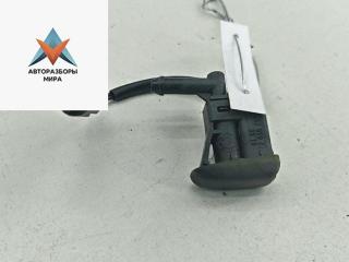 форсунка омывателя лобового стекла BMW 3 серия E46 [рестайлинг] 2004, 1.8 л., бензин, МКПП, чёрный, седан, 7056731