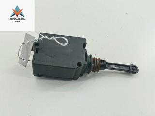 активатор замка багажника BMW X5 E53 2002, 4.6 л., бензин, АКПП, чёрный, внедорожник 5 дв.