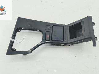 консоль салона (центральная часть) BMW 5 серия E39 [рестайлинг] 2001, 2.2 л., бензин, МКПП, серый, седан, 8256297