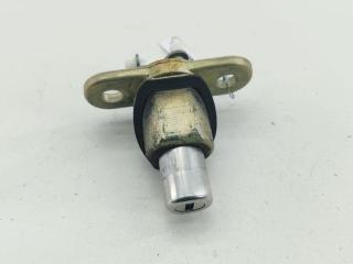 кнопка открытия багажника BMW 3 E36 1999, 1.9 л., бензин, МКПП, чёрный, хетчбэк 3 дв., 1960245