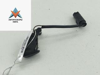 форсунка омывателя лобового стекла BMW 3 серия E36 [рестайлинг] 1998, 1.6 л., бензин, АКПП, чёрный, хетчбэк 3 дв., 8376011