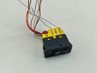 кнопка обогрева сидений BMW 3 серия E36 [рестайлинг] 1998, 1.6 л., бензин, АКПП, чёрный, хетчбэк 3 дв., 1387917