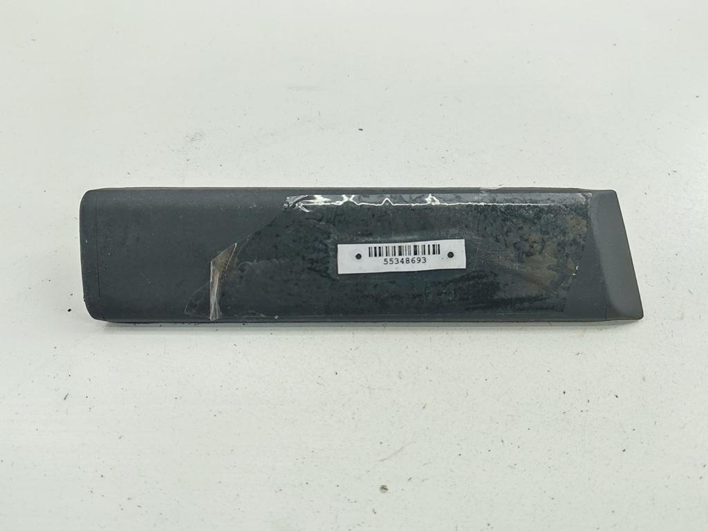 молдинг переднего левого крыла BMW 3 E36 1998, 1.6 л., бензин, АКПП, чёрный, хетчбэк 3 дв., 22500710