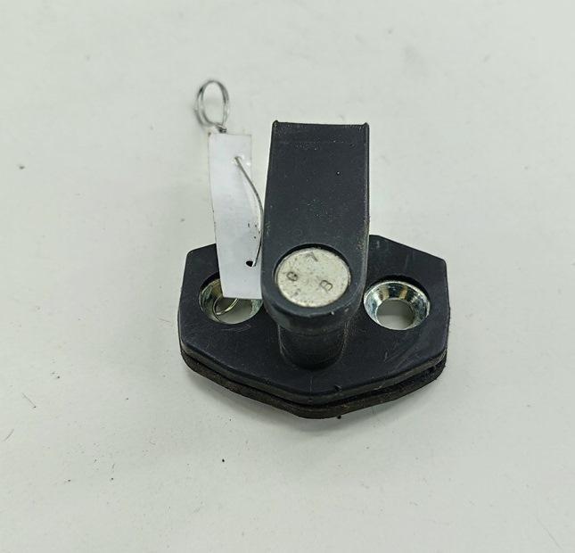 выключатель концевой (концевик) BMW 3 E36 1997, 1.8 л., бензин, АКПП, серый, седан, 8105511