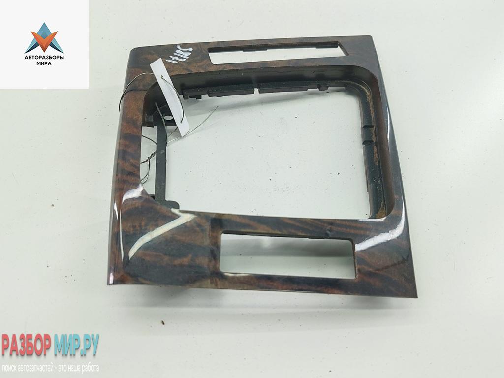 рамка обрамление кулисы BMW 3 серия E46 1999, 2.5 л., бензин, АКПП, серый, седан, 8209456 - фото №1