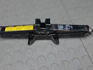 домкрат Toyota Auris 1 поколение 2008, 1.4 л., D-4D, дизель, МКПП, хетчбэк 5 дв.