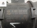 Расходомер (измеритель потока воздуха) Opel Vectra C 2004, 1.9 л., дизель, МКПП, чёрный, универсал, 55350048 - фото №2