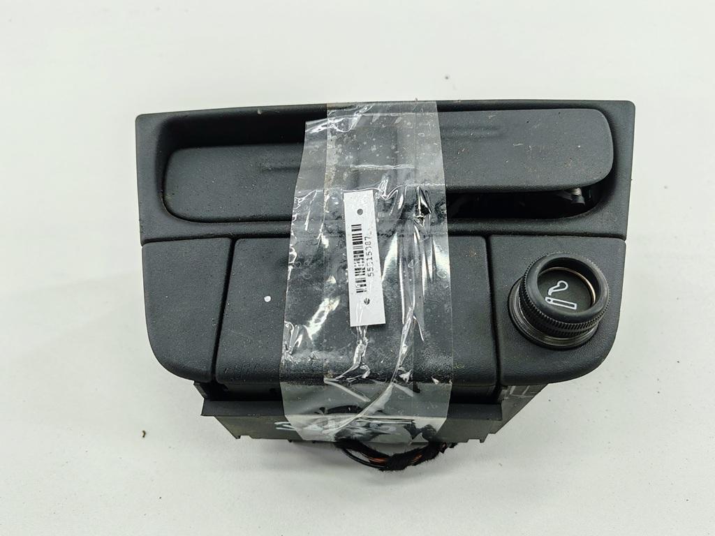 подстаканник Opel Vectra B 1998, 1.8 л., бензин, МКПП, красный, седан, 90585970