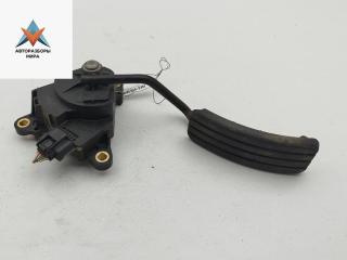 педаль Renault Scenic 2 поколение [рестайлинг] 2006, 1.6 л., бензин, МКПП, синий, минивэн, 8200159645