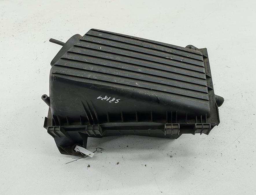 корпус воздушного фильтра Volkswagen Golf-4 2001, 1.9 л., дизель, МКПП, серый, универсал, 1J0129607AE