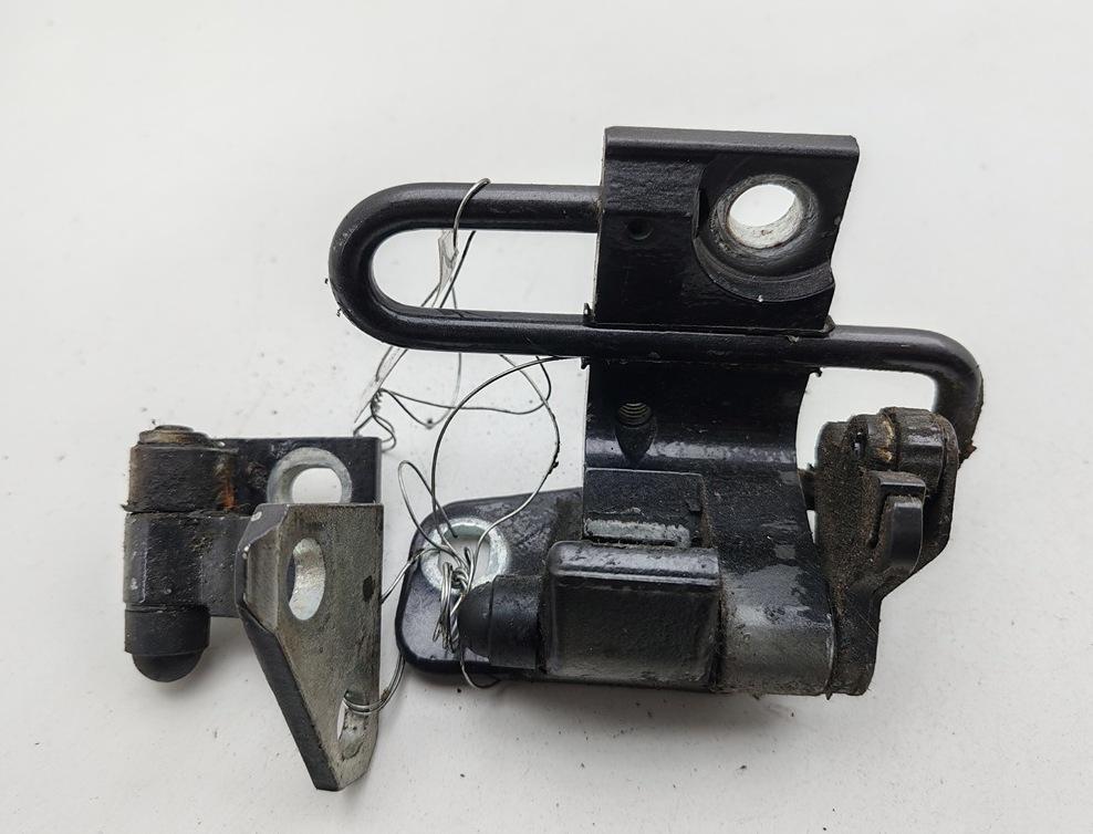 петля двери Volkswagen Passat B6 2005, серый, универсал