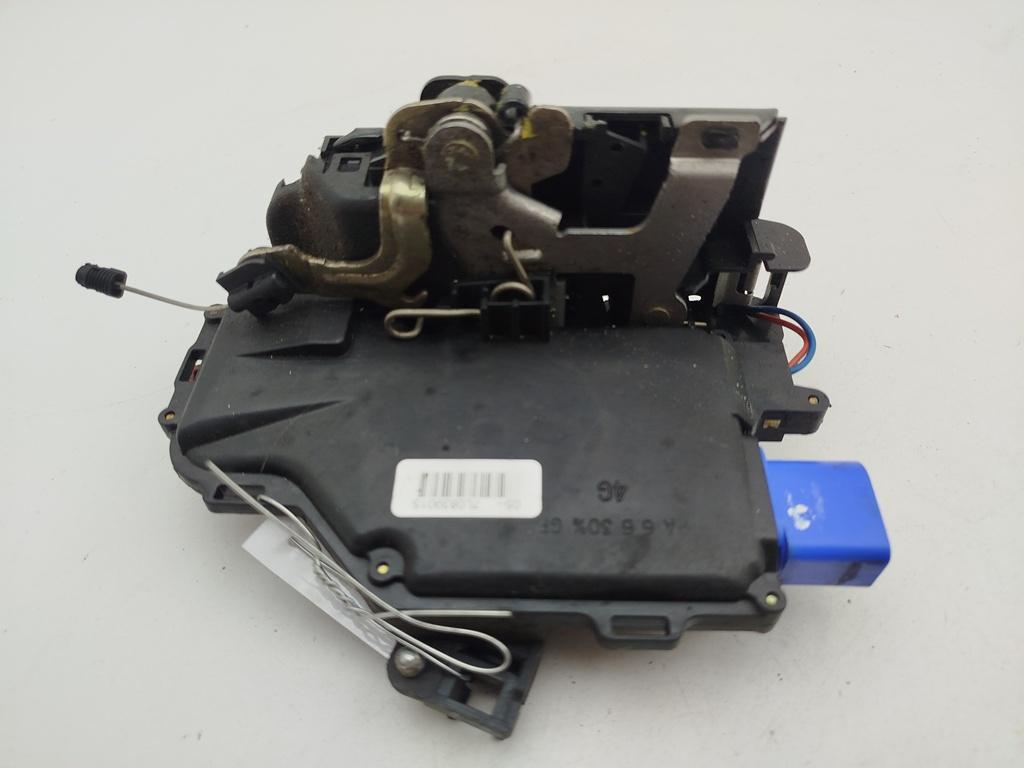 замок двери задней левой Volkswagen Touran 2003, 2.0 л., дизель, МКПП, серый, минивэн, 7L0839015
