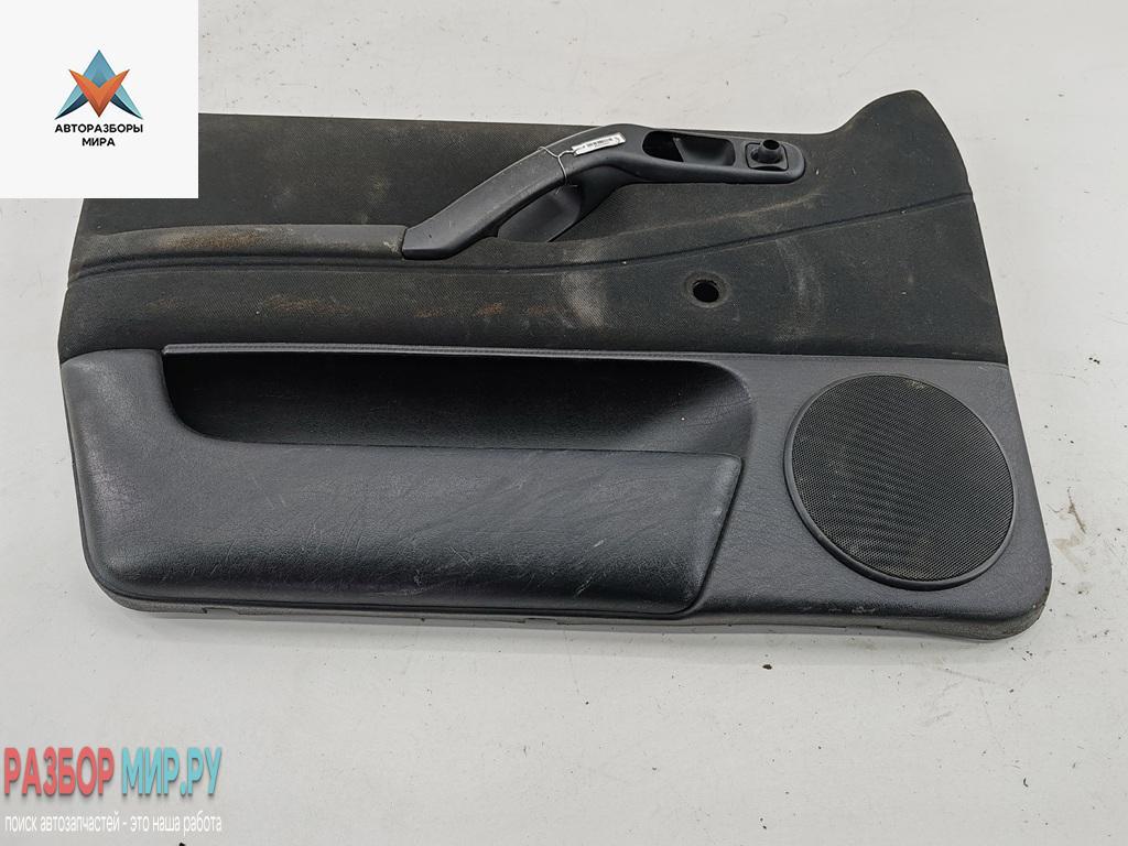 обшивка стойки передней левой Volkswagen Passat B4 1995, 1.8 л., бензин, МКПП, синий, универсал, 3A0867011 - фото №1