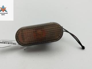 повторитель передний правый Volkswagen Golf 3 поколение 1997, 1.4 л., бензин, МКПП, красный, хетчбэк 3 дв., 3A0949117B