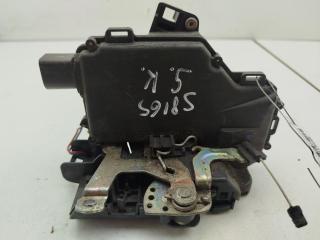 замок двери задней левой Volkswagen Passat B5 1998, 1.8 л., бензин, МКПП, красный, универсал, 3B4839015