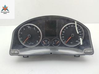 приборная панель Volkswagen Tiguan 1 поколение 2008, 1.4 л., бензин, МКПП, белый, внедорожник 5 дв., 5N0920870C