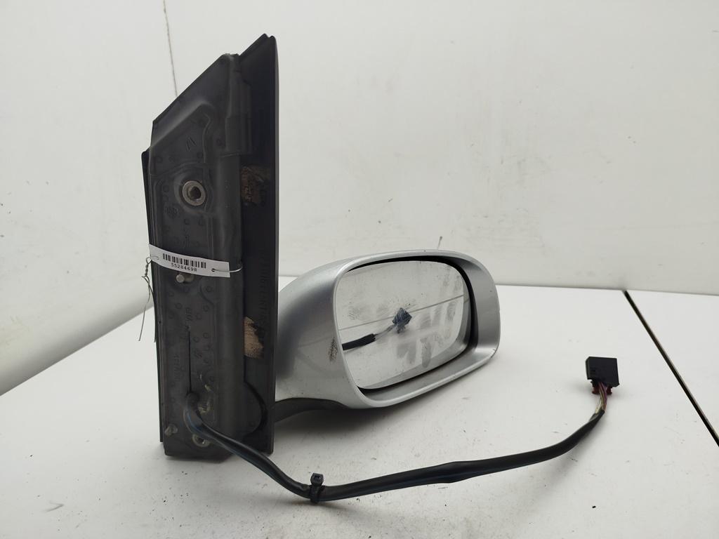 зеркало правое Volkswagen Touran 1 поколение 2003, 2.0 л., дизель, МКПП, серый, минивэн, 073016 - фото №1