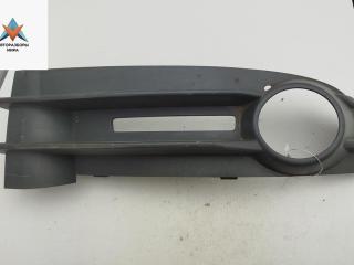 рамка фары противотуманной правой Volkswagen Caddy 3 поколение 2008, 1.9 л., дизель, МКПП, серый, фургон, 2K0853684A