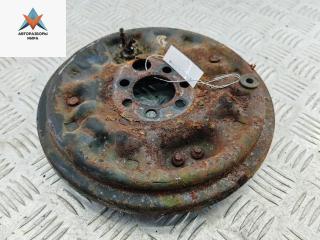 защитный кожух тормозного механизма Volkswagen Golf 3 поколение 1997, 1.4 л., бензин, МКПП, красный, хетчбэк 3 дв.