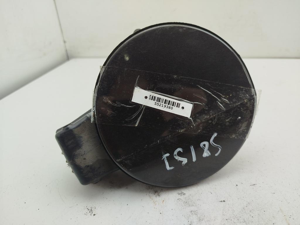лючок топливного бака Volkswagen Passat B6 2007, 2.0 л., дизель, МКПП, чёрный, универсал, 3C9809857
