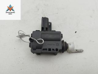 замок лючка топливного бака Ford Focus 2 поколение [рестайлинг] 2007, 1.8 л., бензин, МКПП, синий, универсал