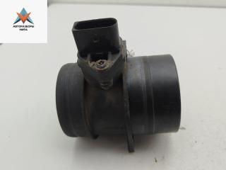 Расходомер (измеритель потока воздуха) Volkswagen Passat B6 2007, 2.0 л., дизель, МКПП, чёрный, универсал, 074906461B