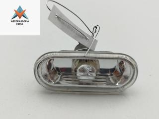 повторитель передний правый Volkswagen Passat B5 [рестайлинг] 2002, 1.6 л., бензин, МКПП, серый, седан, 1J0949117