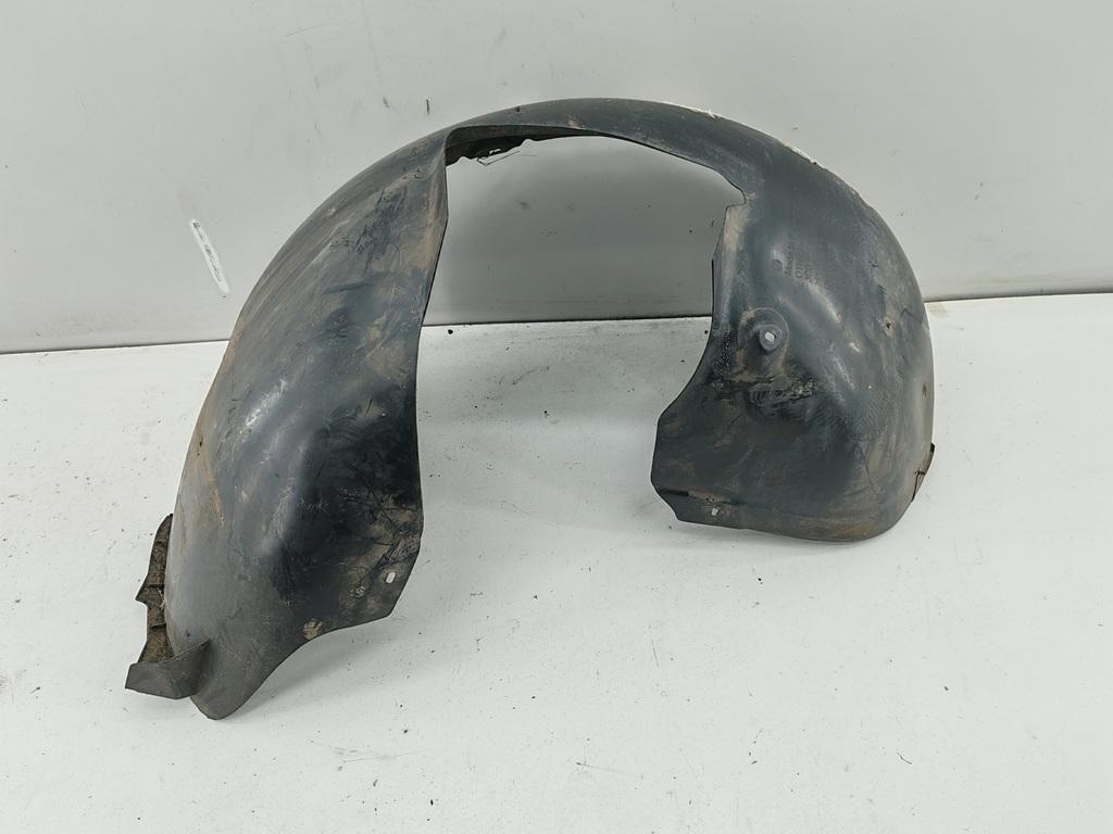 Подкрылок передний правый Volkswagen Passat B6 2008, 2.0 л., дизель, универсал, 3C0805977 - фото №1